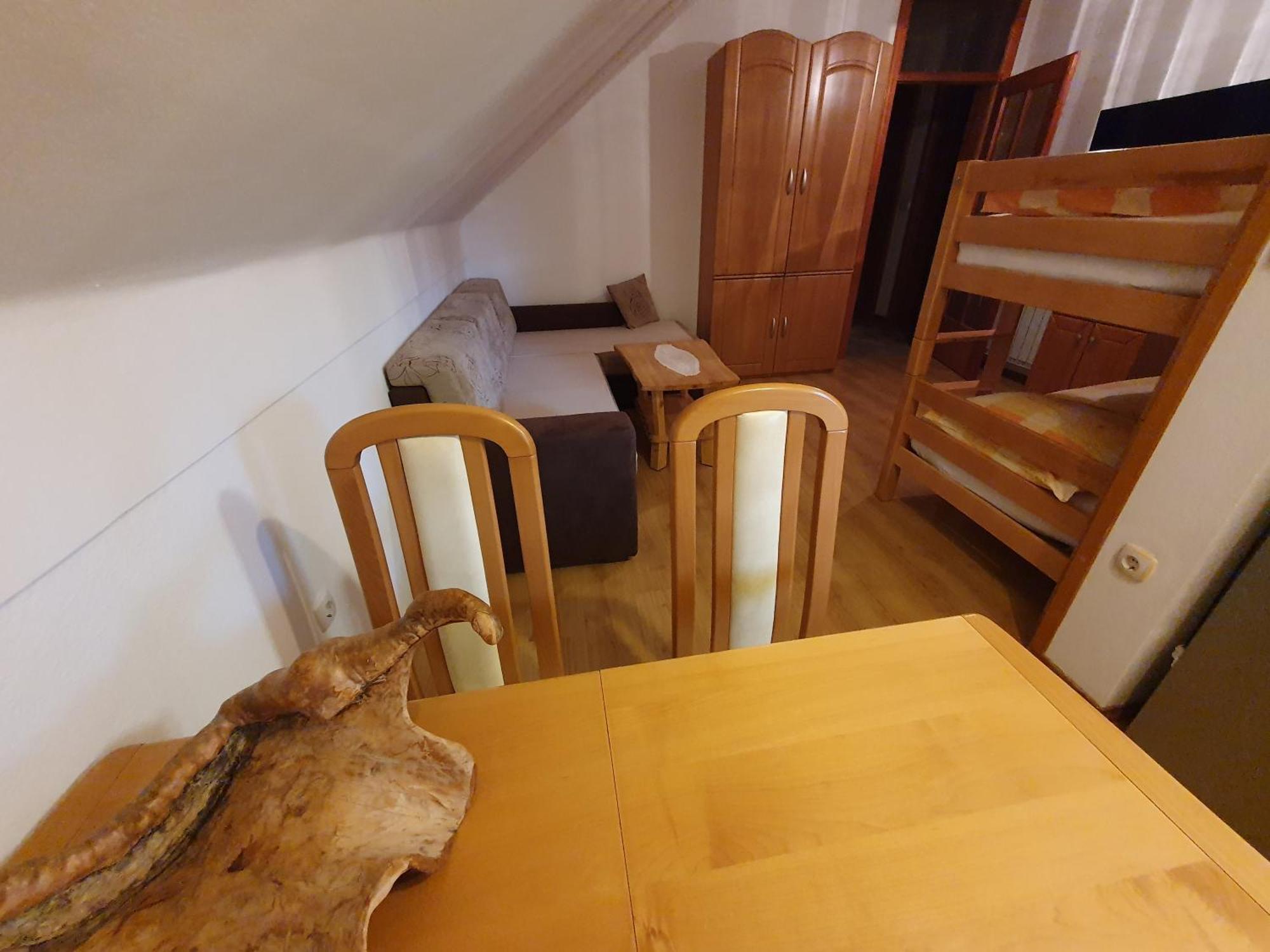 Miskar Rooms Cerknica Chambre photo