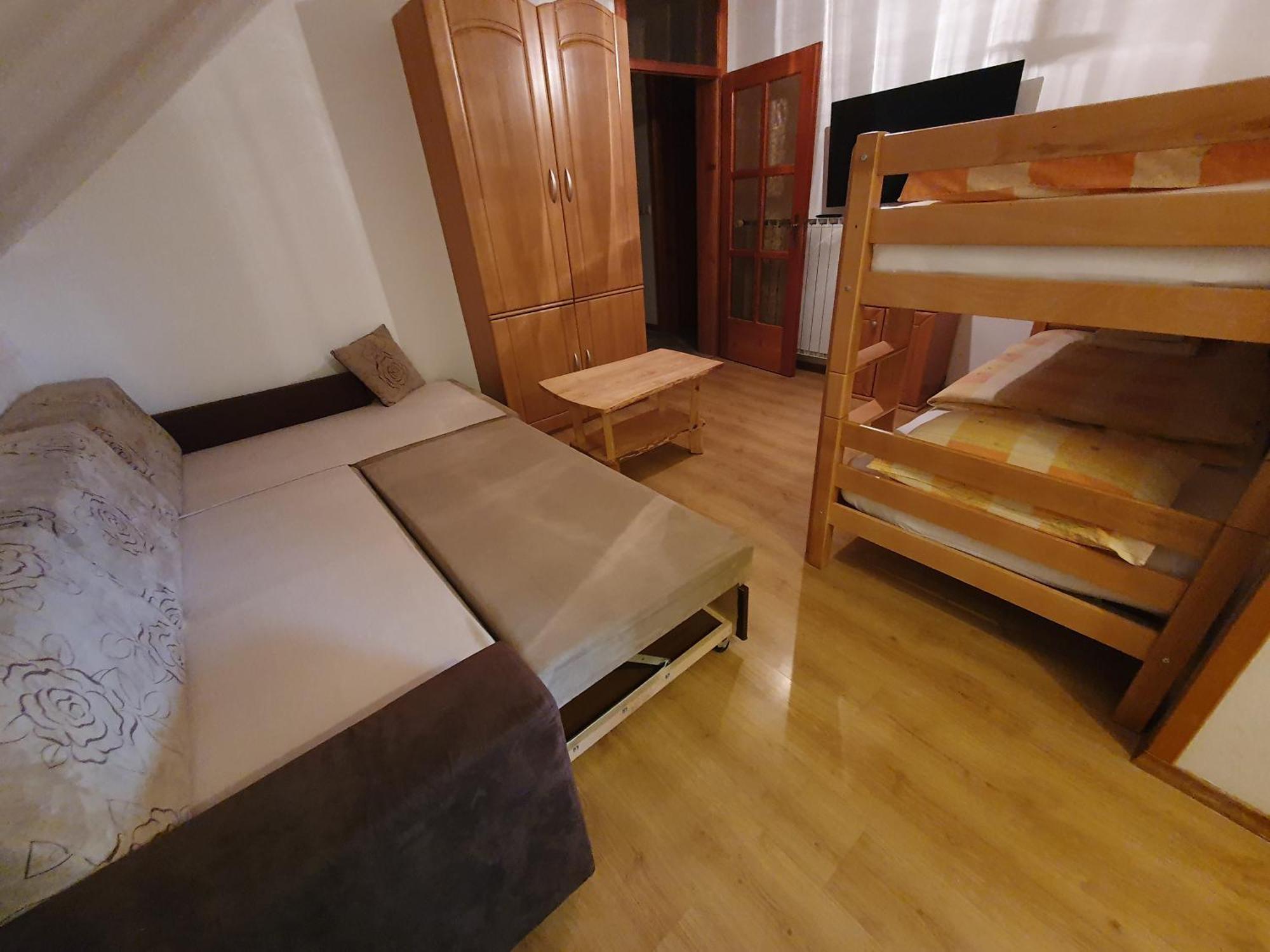 Miskar Rooms Cerknica Chambre photo