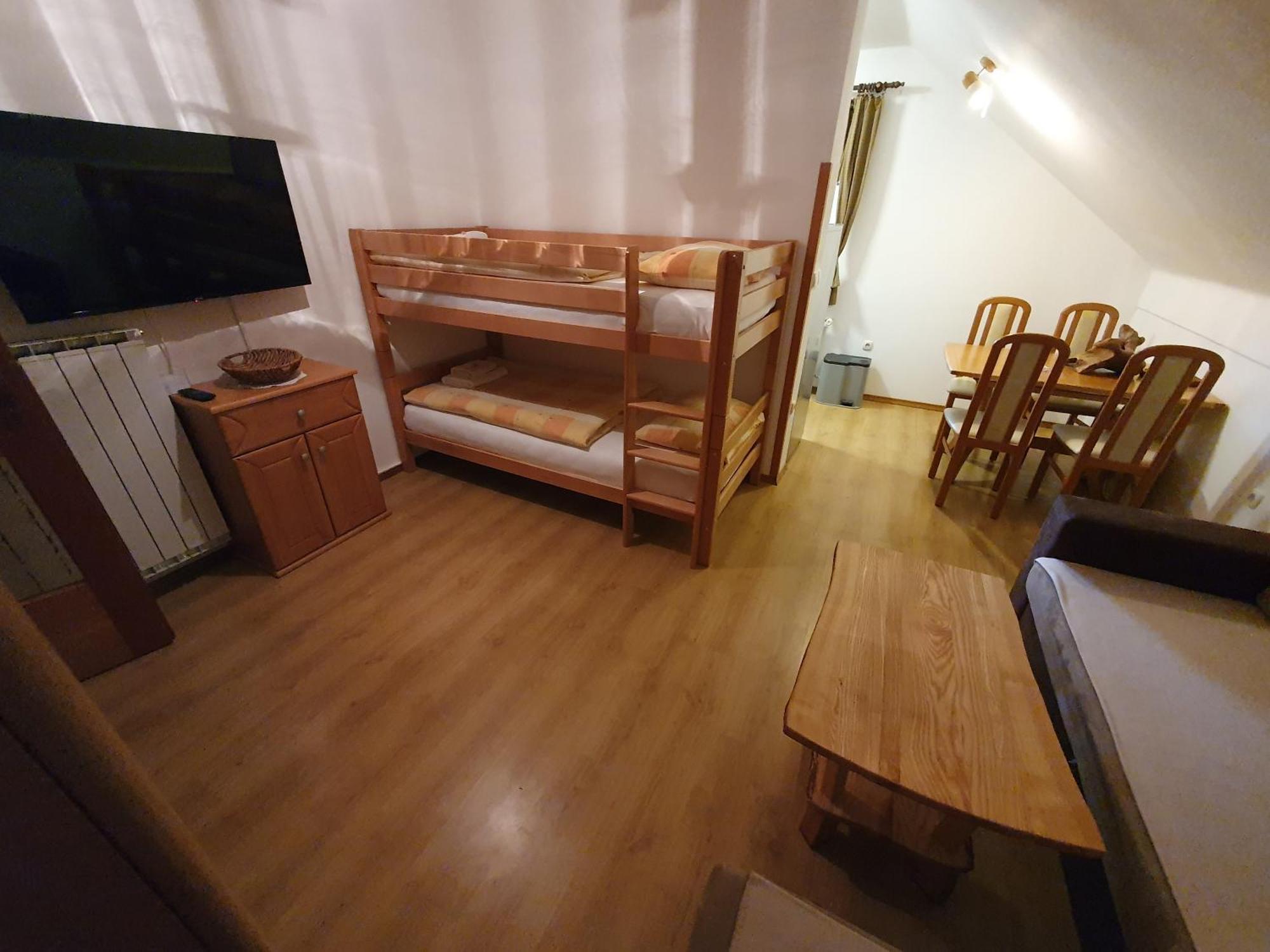 Miskar Rooms Cerknica Chambre photo